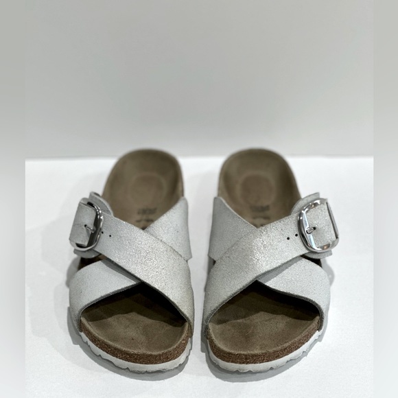 Birkenstock Siena size 7.5 / 38 Metallic Silver Suede Sandals Big Buckle - Picture 1 of 5